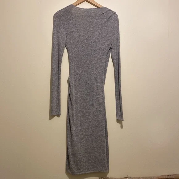 Aritzia Wilfred Free Klum gray dress. Size S - Picture 3 of 7